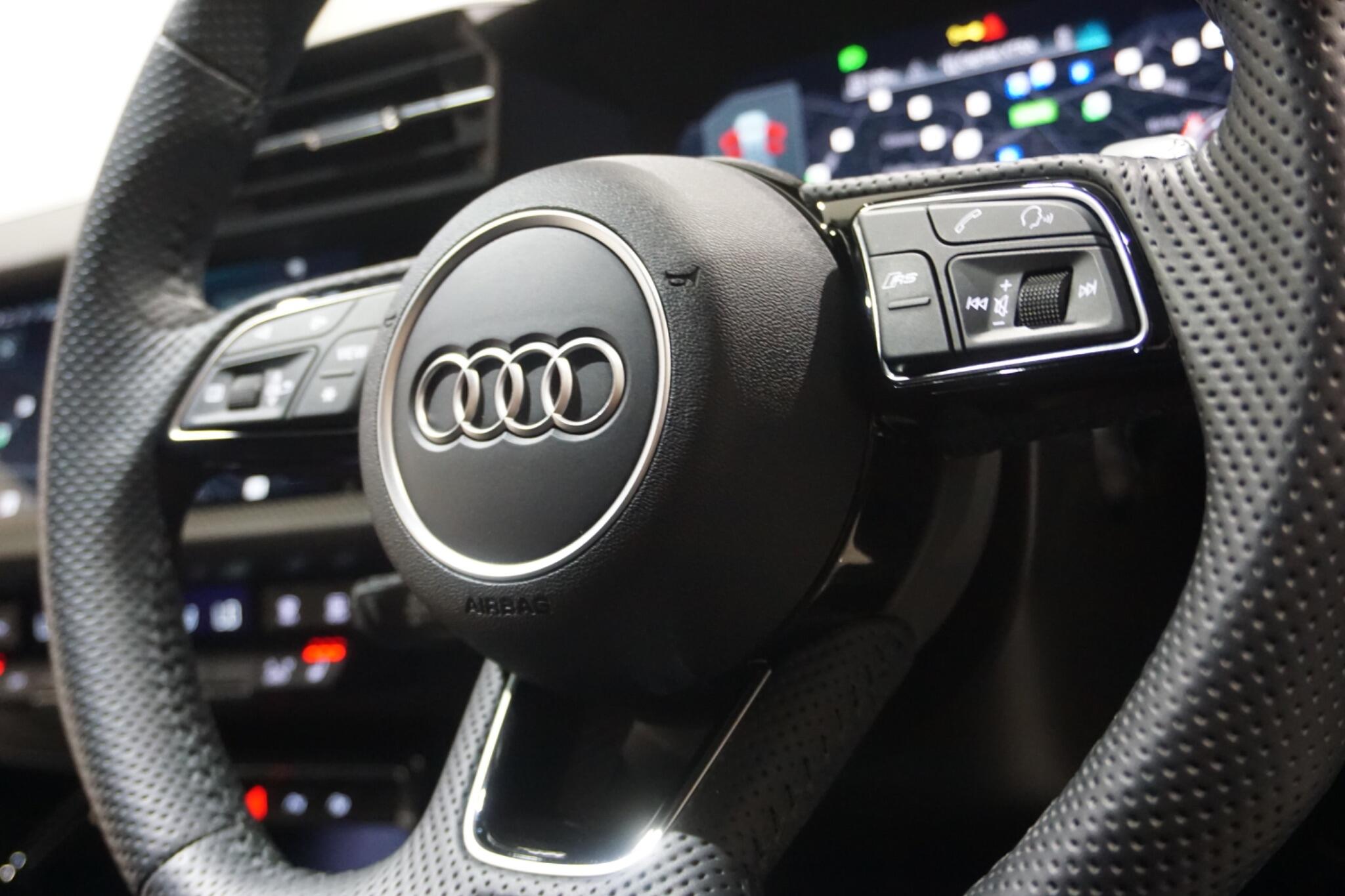 Audi RS3 2.5 TFSI Carbon Black Sportback S Tronic quattro Euro 6 (s/s) 5dr